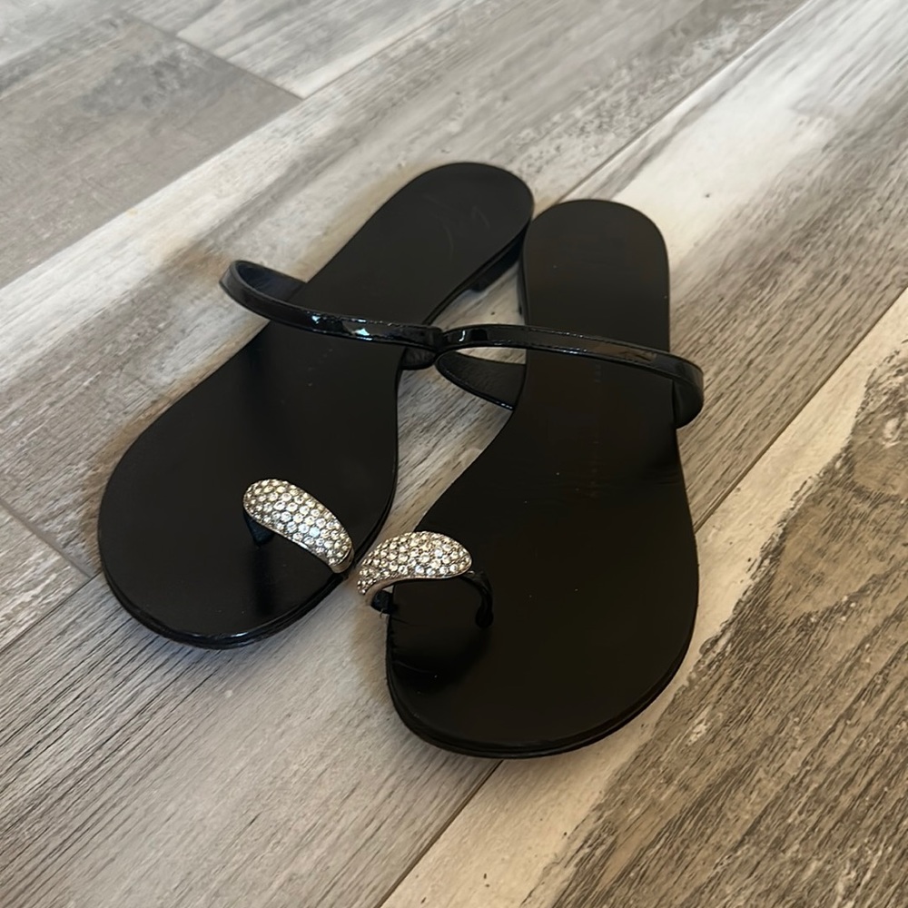 Giuseppe Zanotti Ring flat sandals